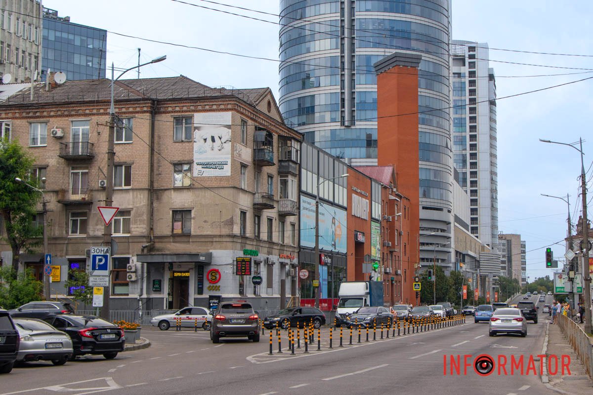 Резиновые столбики устанавливаются в местах, где нужно ограничить проезд Резиновые столбики устанавливаются в местах, где нужно ограничить проезд