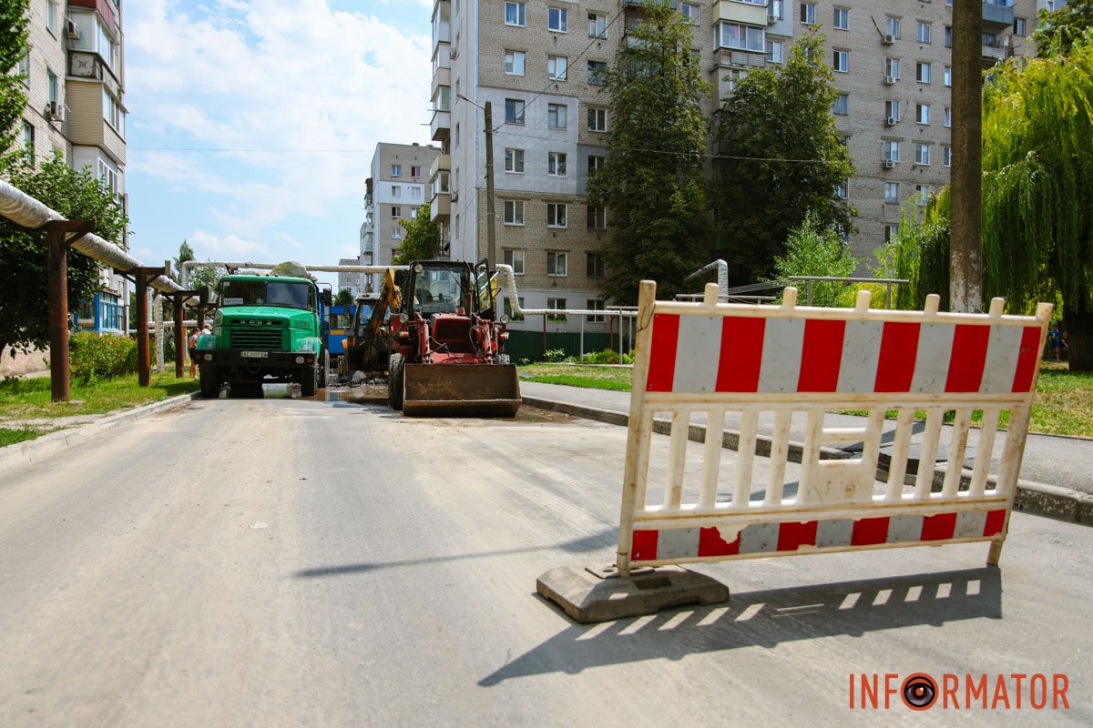На месте работают коммунальщики На месте работают коммунальщики