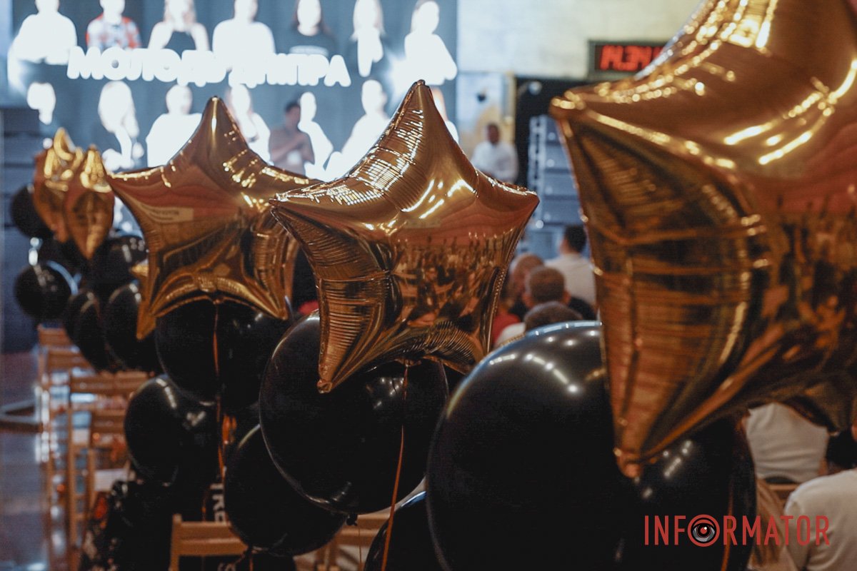 Організатори нагородили хлопців та дівчат, які з 24-го лютого 2022 року зробили свій внесок у наближення Перемоги