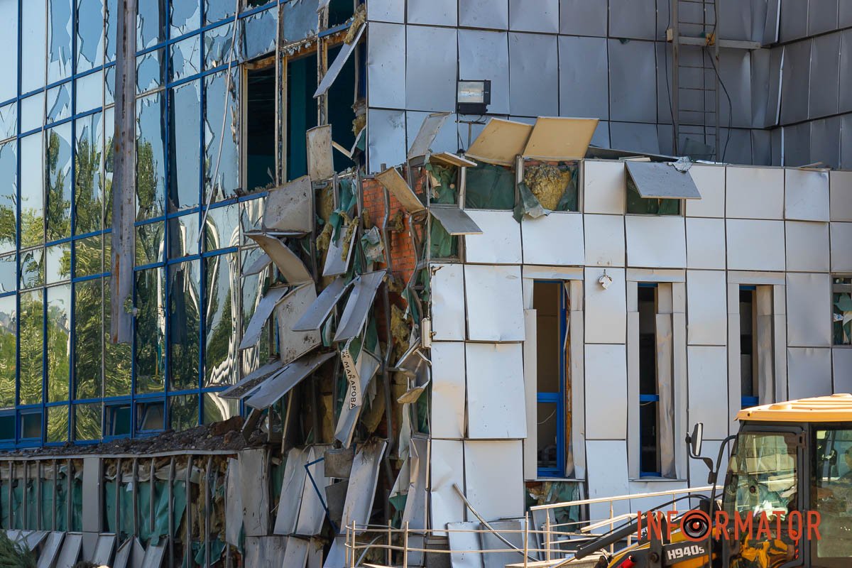 Истерзанный фасад Истерзанный фасад