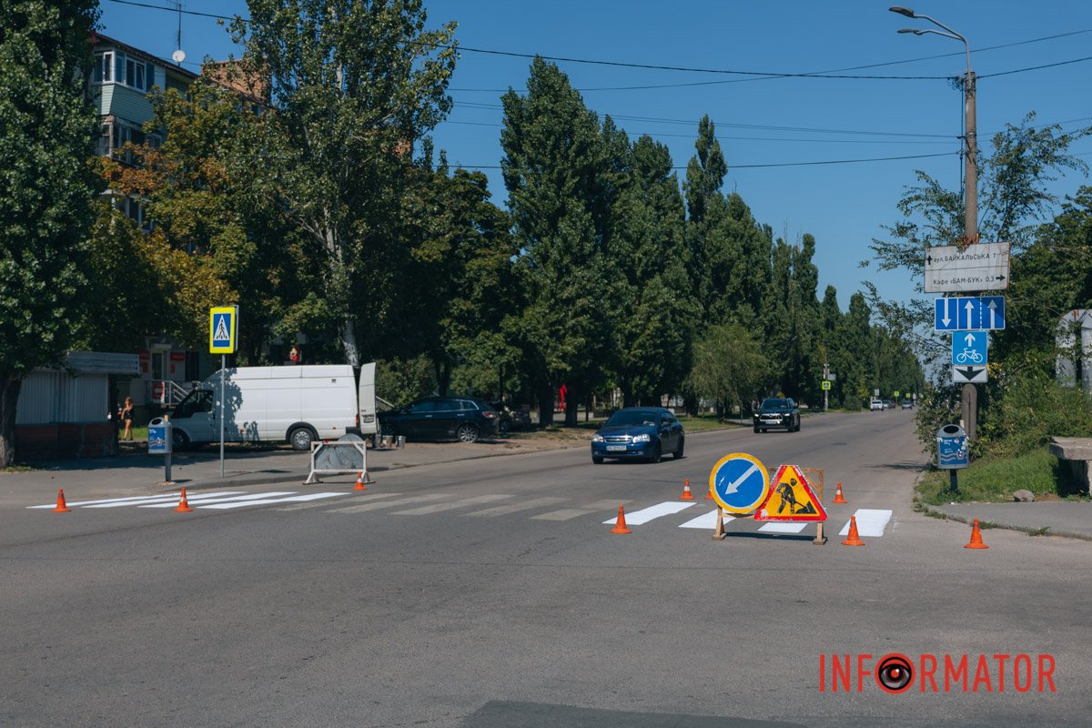 Наносят свежую разметку