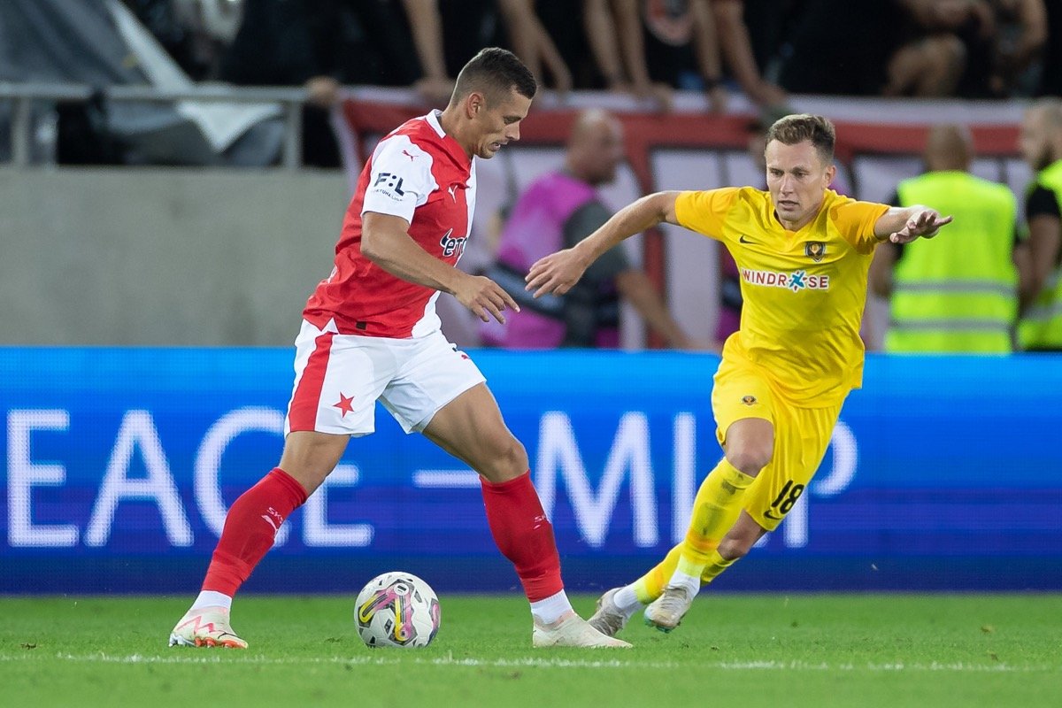 СК "Дніпро-1" зіграв у нічию зі "Славією" та вилетів до Ліги Конференцій 1