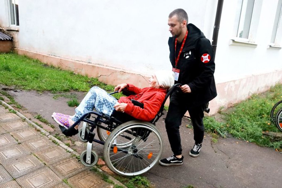 Вивозять з зони бойових дій