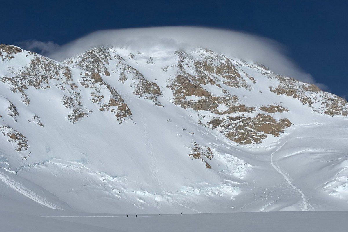 Горы стоят усилия альпинистов Горы стоят усилия альпинистов