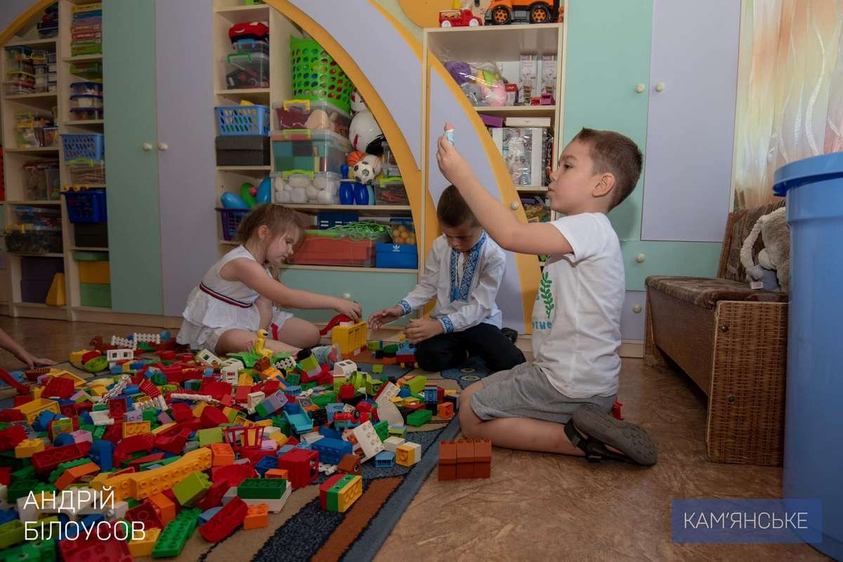 За средства городского бюджета в этом году в Каменскомк выполнили ремонты кровель в четырех садах