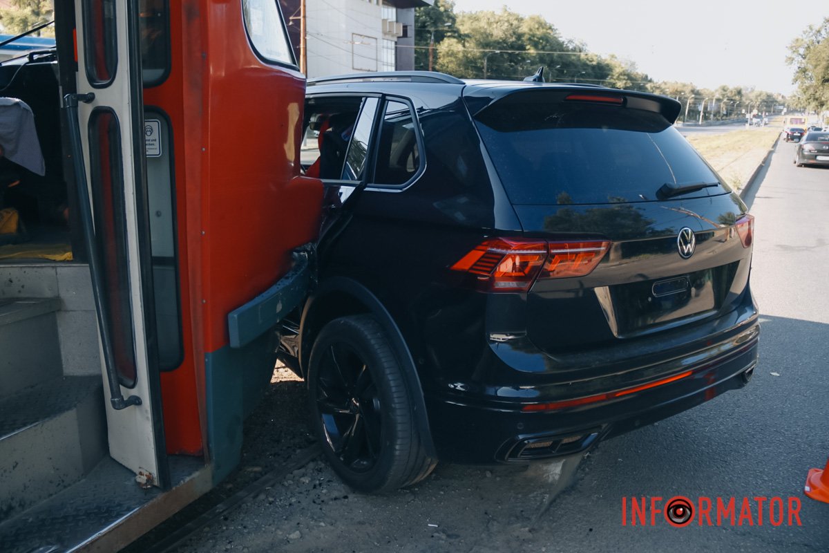 Дотримуйтесь ПДР