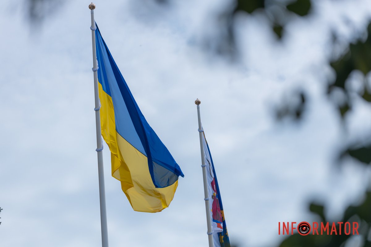 у пісні у кожній, у думі,