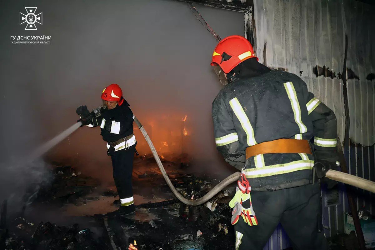 У Дніпрі сталася пожежа на вулиці Юрія Савченка