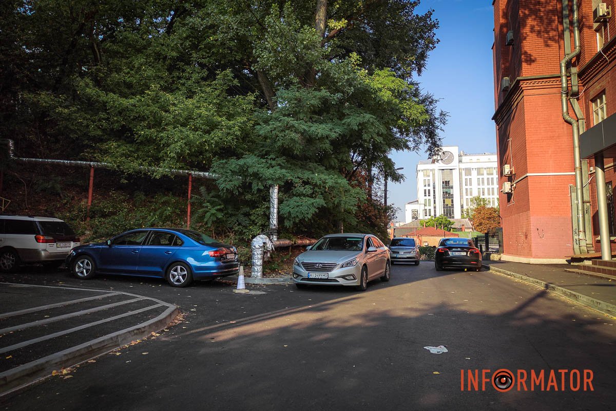 Машины разворачиваются Машины разворачиваются