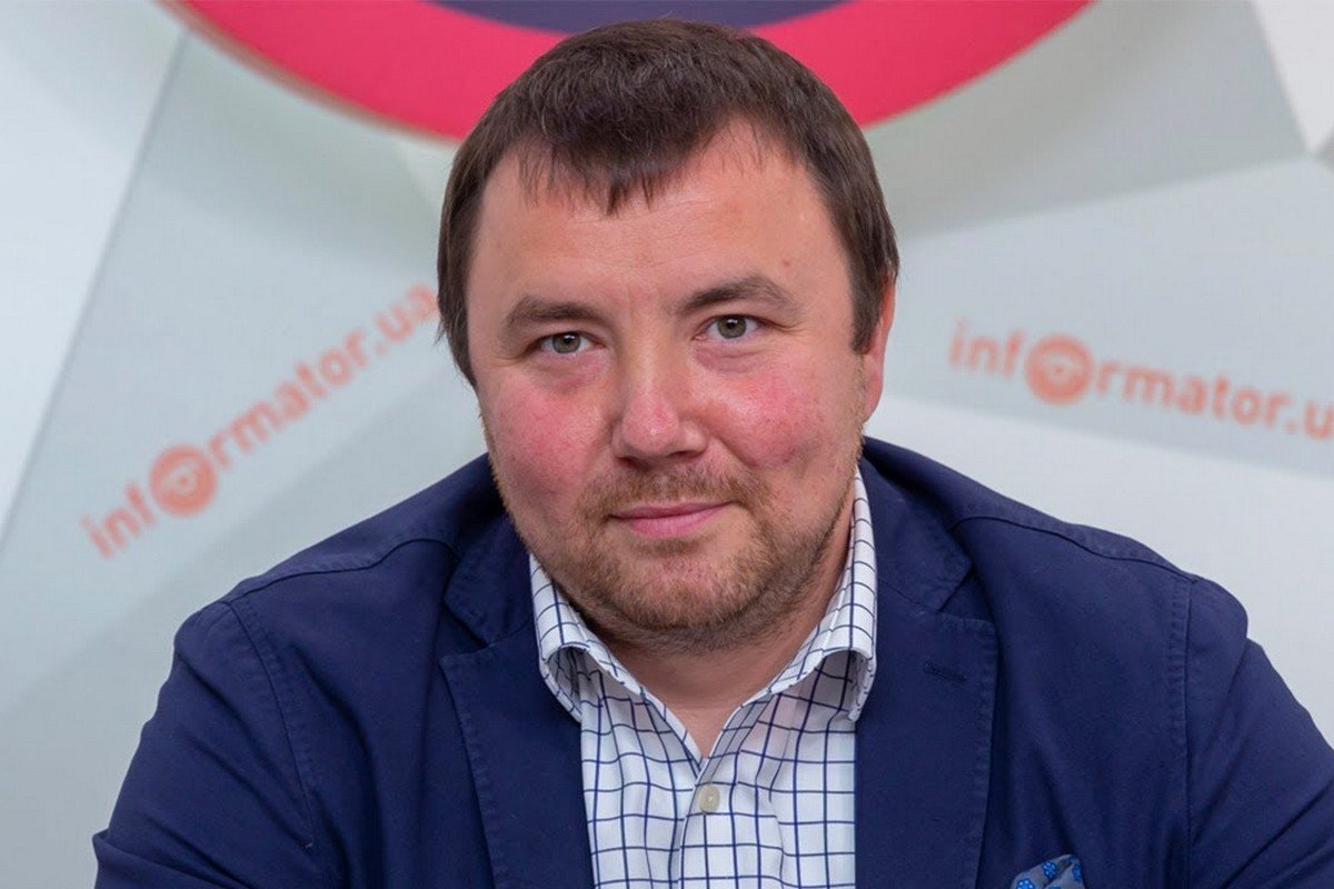 Денис Маслов