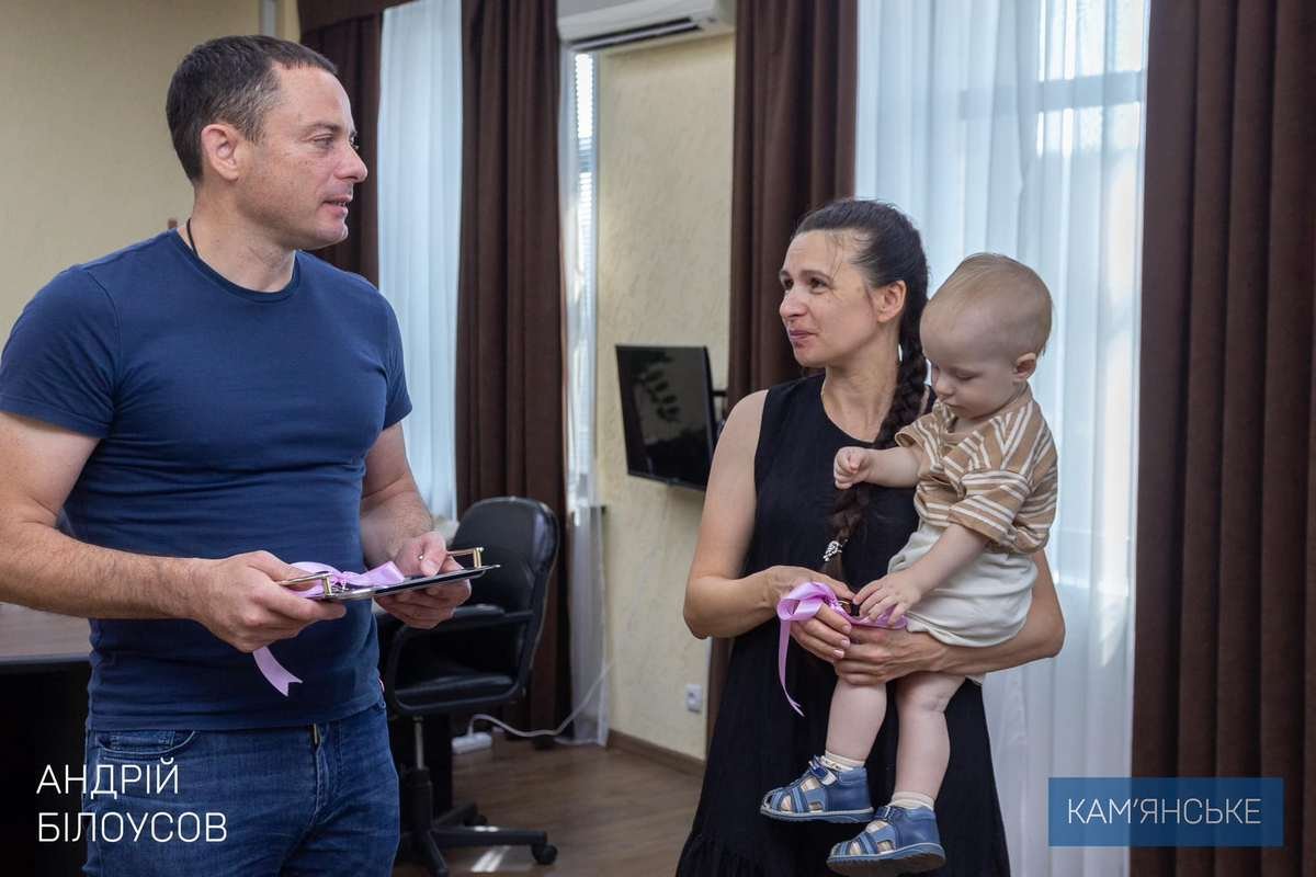 Ко Дню памяти защитников Украины семья Героя получила ключи от квартиры