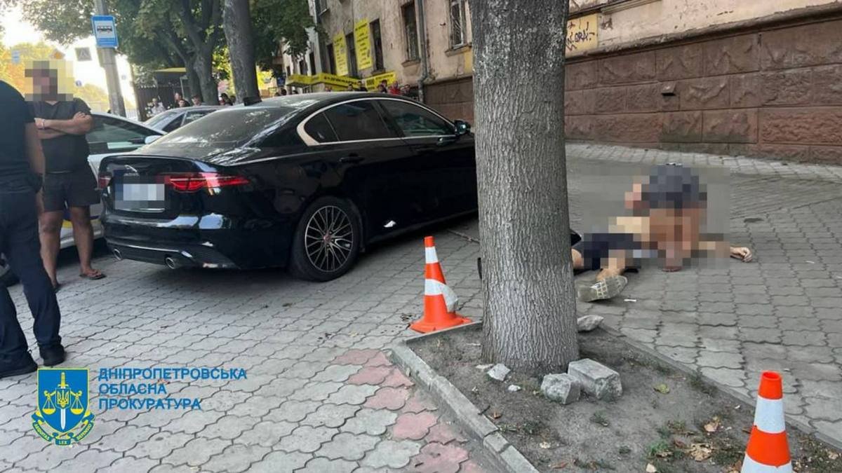 За фактом перевищення службових повноважень затримали поліцейського За фактом перевищення службових повноважень затримали поліцейського