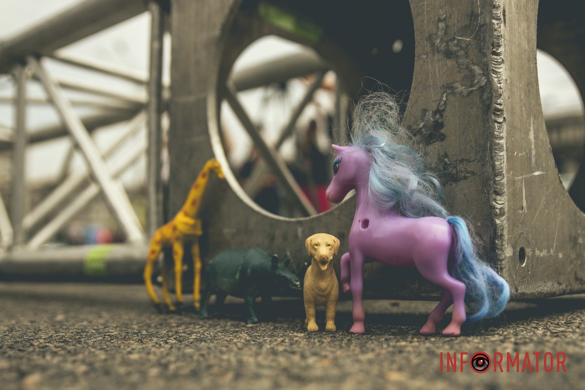 Зворушливо Зворушливо