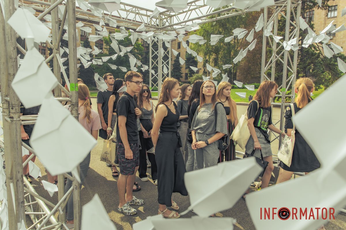 Символ чистоти та доброти загиблих дітей Символ чистоти та доброти загиблих дітей