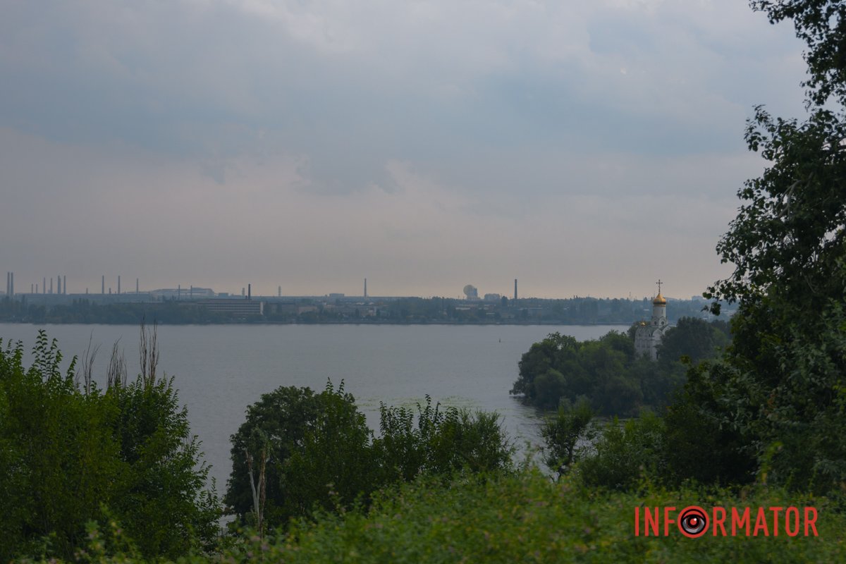 Життя триває