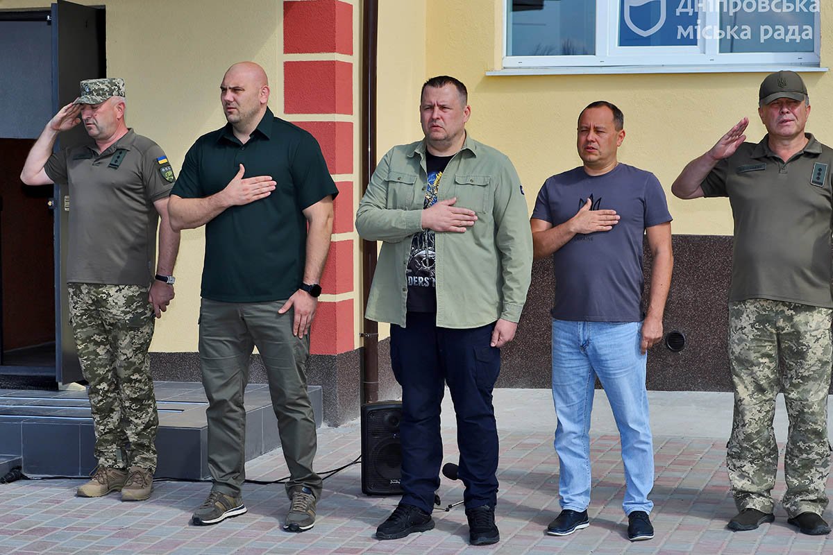 Із власним житлом бійців привітали керівник ДніпроОВА Лисак та мер Філатов