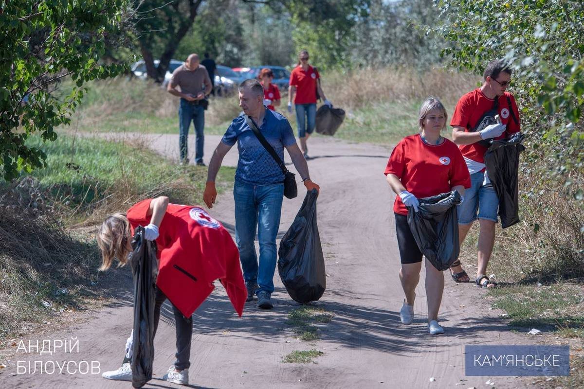 Організував толоку департамент екології та природних ресурсів Кам’янської міської ради Організував толоку департамент екології та природних ресурсів Кам’янської міської ради
