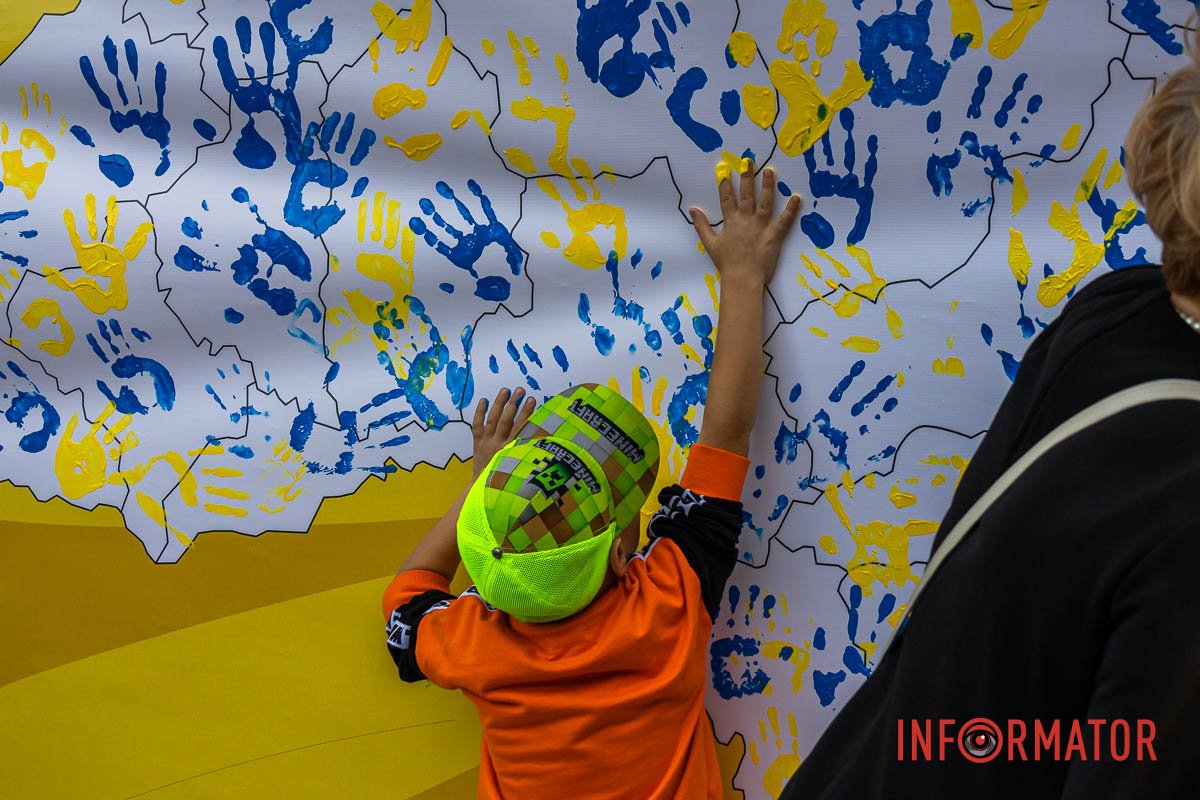 І Первозванний силу брав.