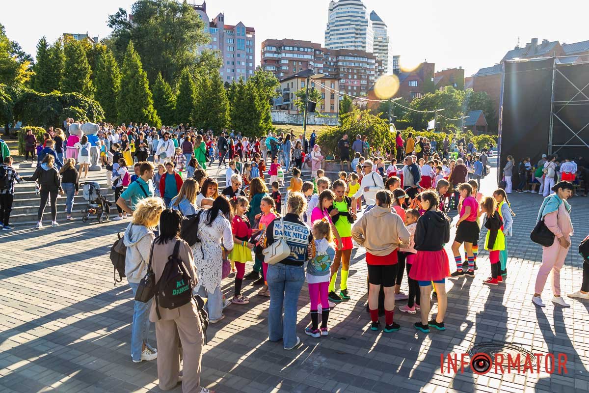З Пониззя виніс в горній світ.