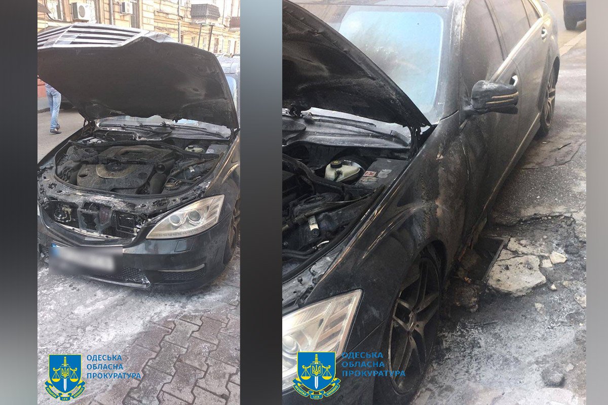 Загальна сума збитків, завданих власникам згорілих іномарок, становить майже 1,8 мільйона гривень Загальна сума збитків, завданих власникам згорілих іномарок, становить майже 1,8 мільйона гривень