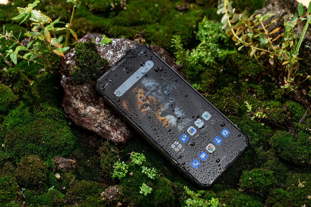 На борту WP27 стоит батарея большой емкости на 8500 mAh На борту WP27 стоит батарея большой емкости на 8500 mAh
