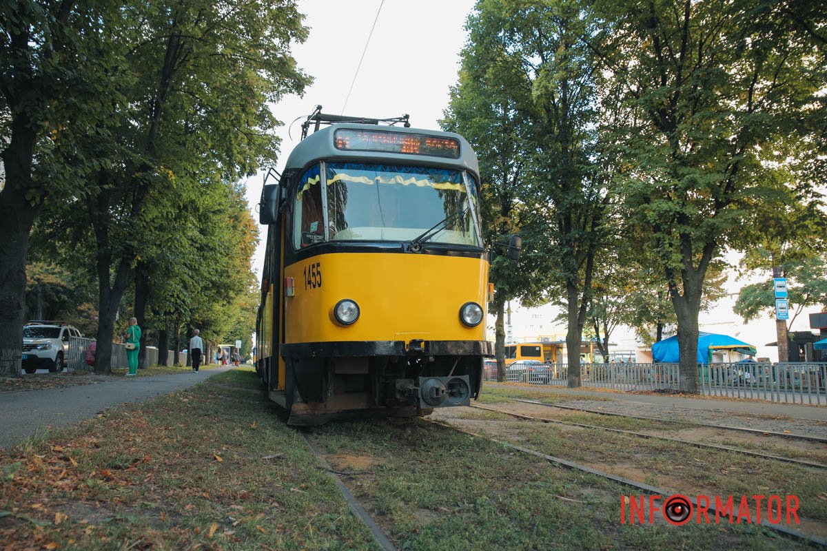 Трамвай №11 (Железнодорожный вокзал – ДМЗ)