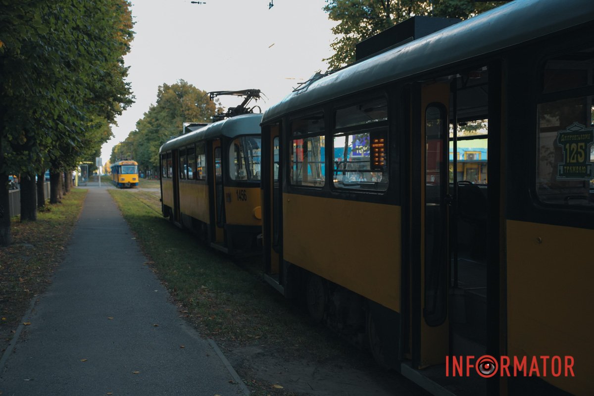 Она попала под колеса электротранспорта