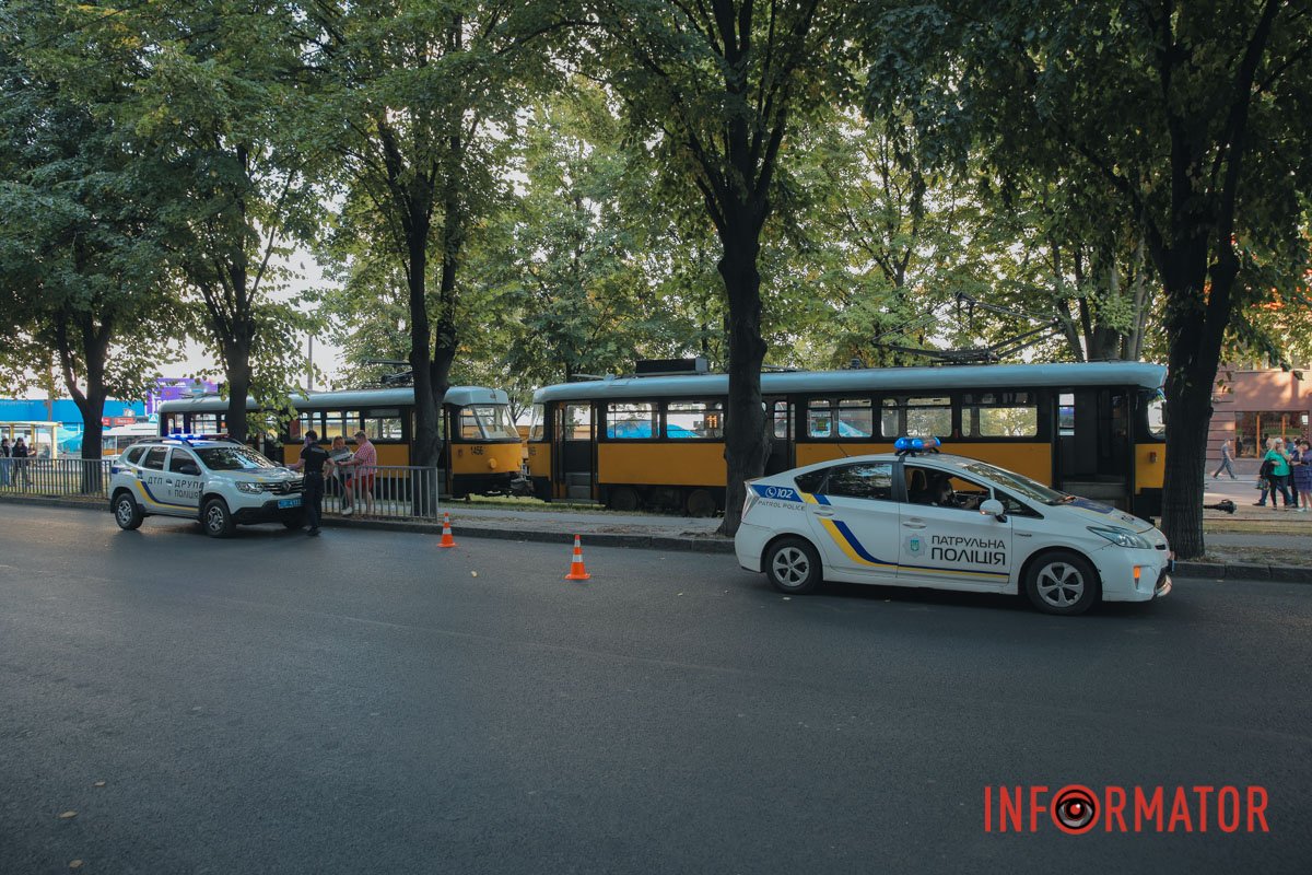 На месте работали медики и полицейские