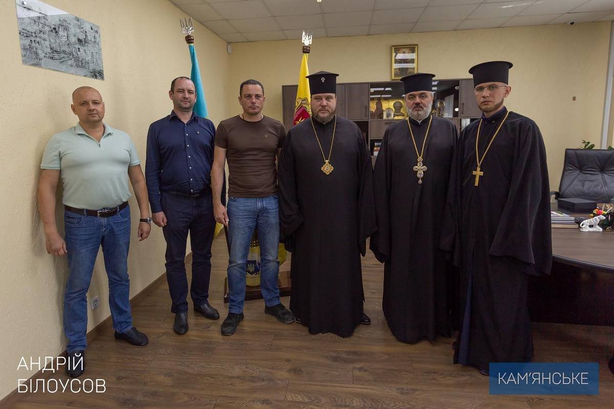 Керуючий Дніпропетровською єпархією ПЦУ зустрівся з міським головою Андрієм Білоусовим Керуючий Дніпропетровською єпархією ПЦУ зустрівся з міським головою Андрієм Білоусовим