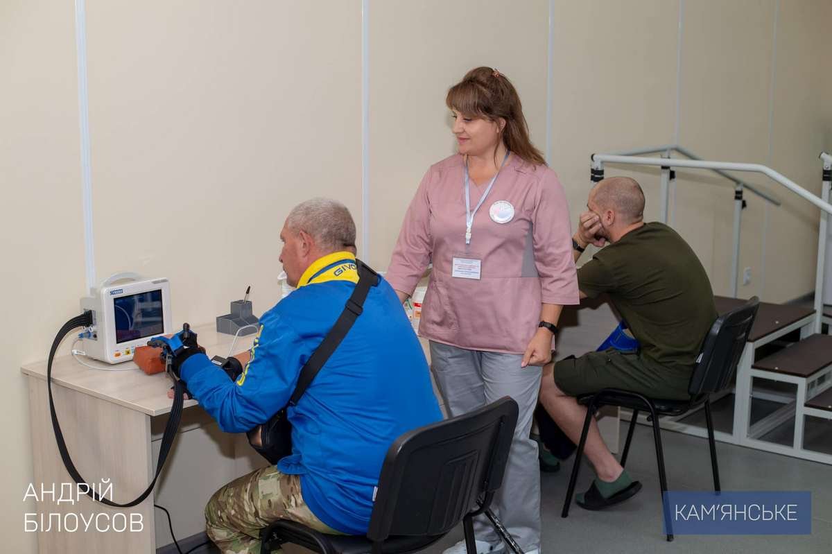 Ко Дню города в Каменском открыли Центр социальной поддержки ветеранов и  Театр кукол. Читайте на UKR.NET