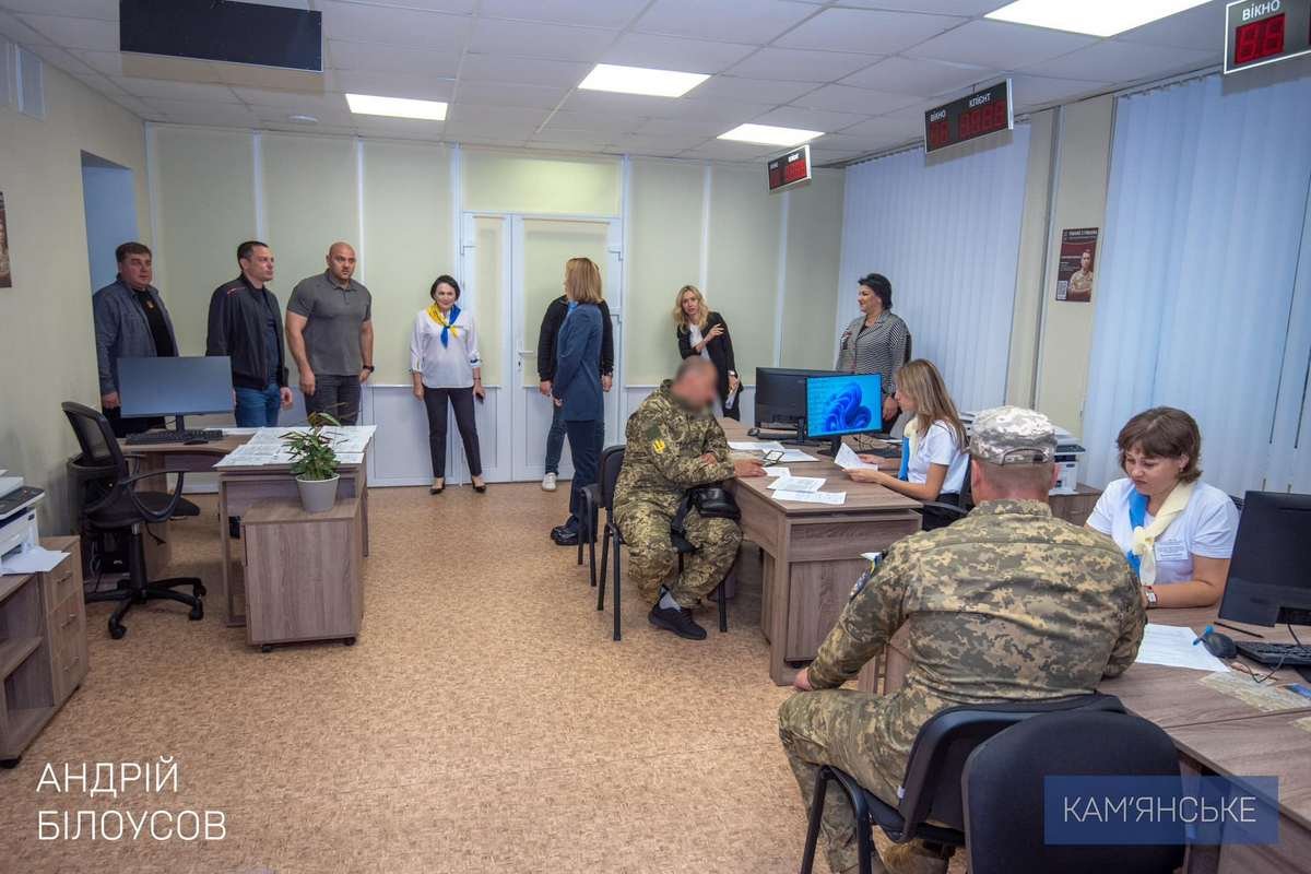 Ко Дню города Каменское посетил председатель Днепропетровской ОВА Сергей Лысак