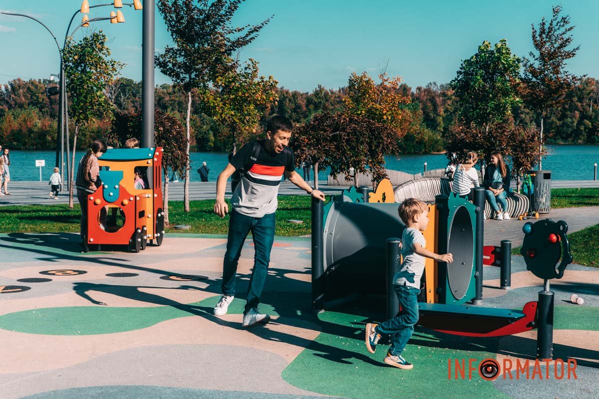 Останню радість літечко дарує, Останню радість літечко дарує,