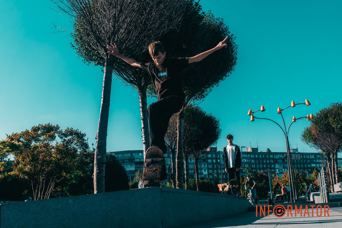 А вранці над водичкою парує, А вранці над водичкою парує,