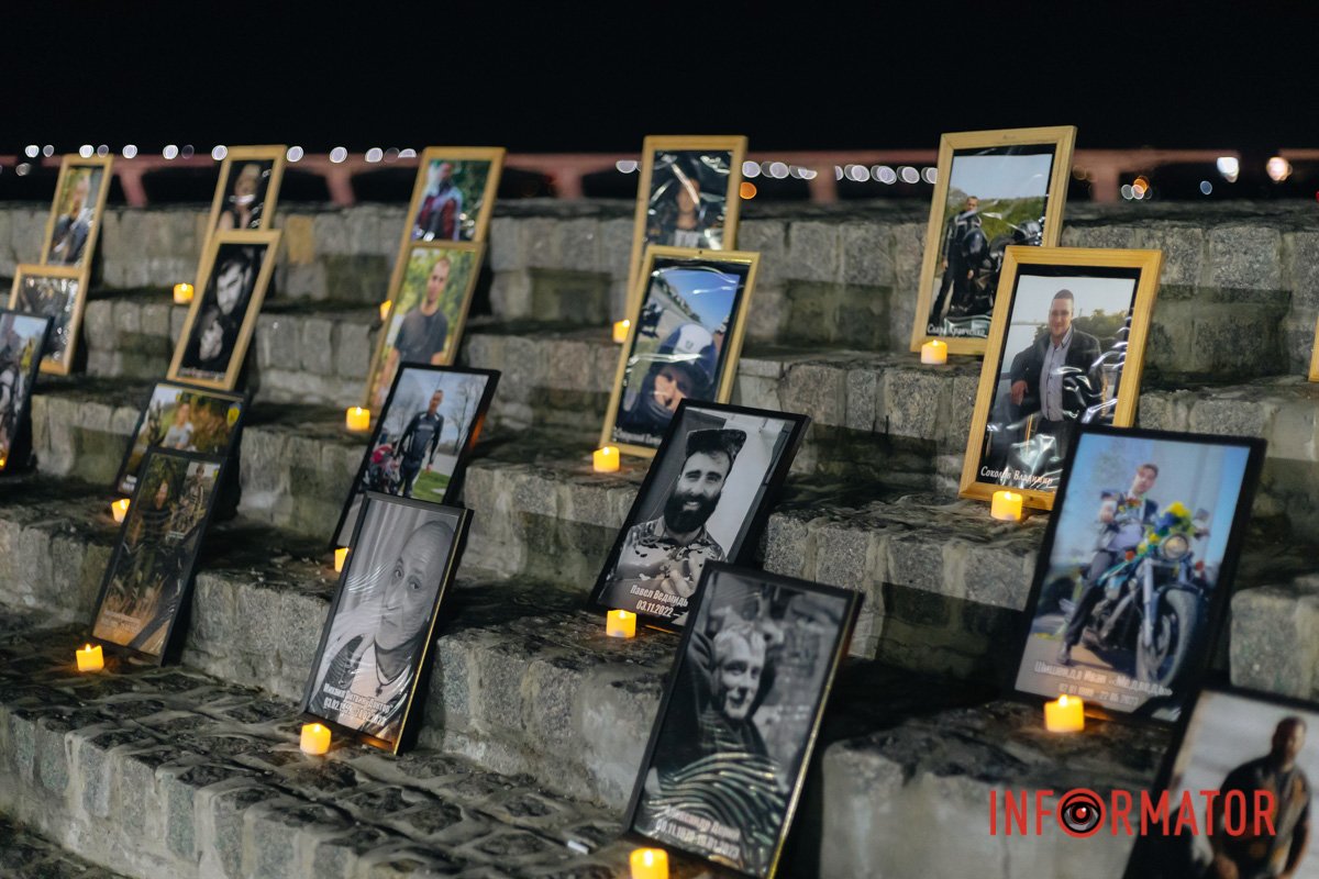 Портреты умерших байкеров