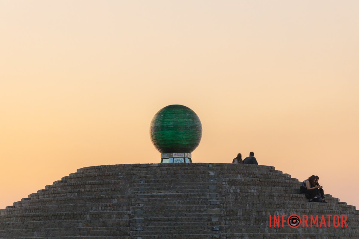 Є неймовірне просто завтра, 