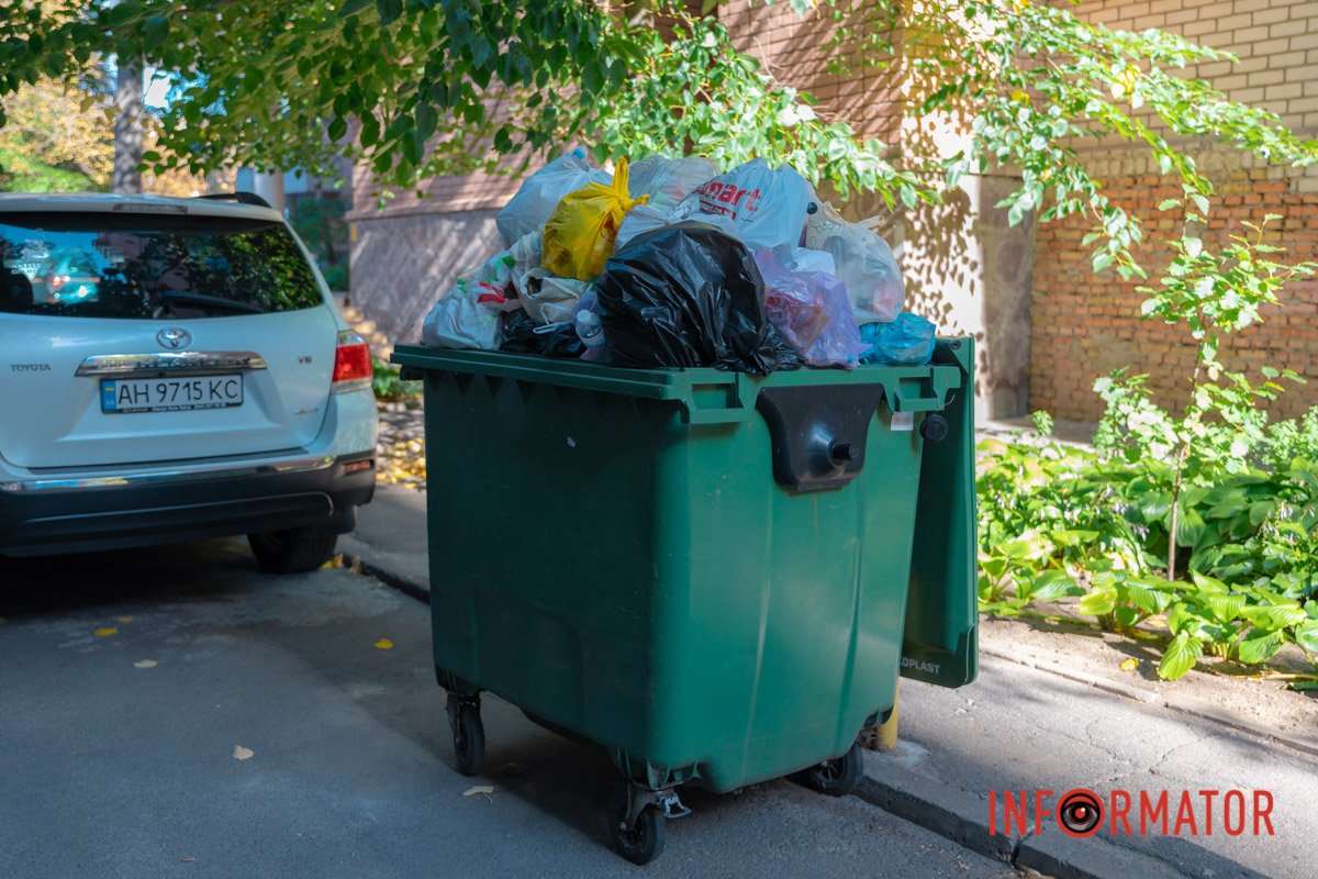 А яка ситуація з вивезення сміття у вас у дворі?