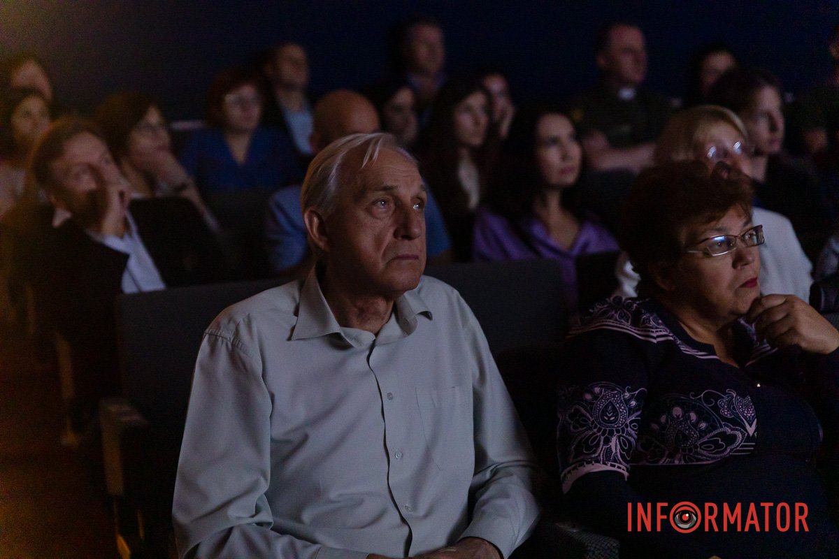 Є і моторошні, і чуттєві кадри Є і моторошні, і чуттєві кадри