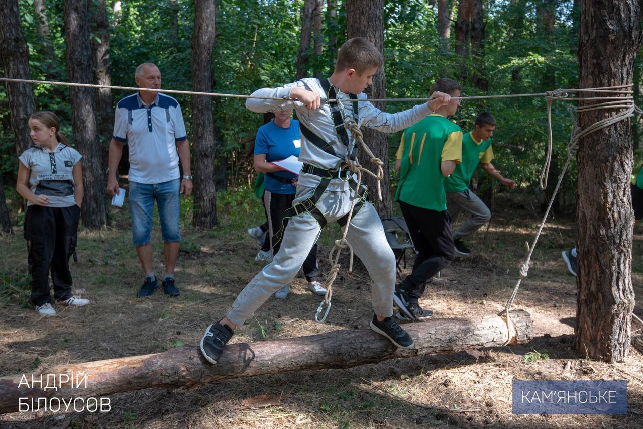 А еще - спортивные соревнования по пешему и велосипедному туризму, краеведческие исследования