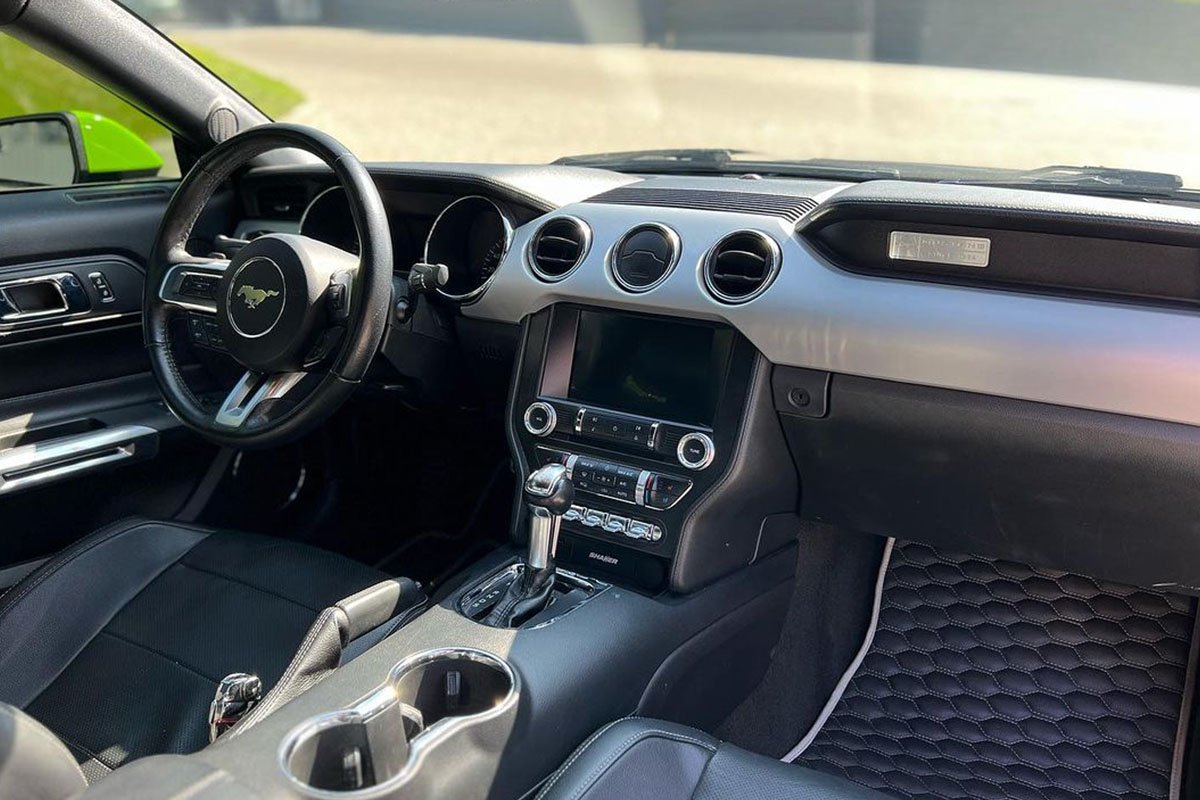 Маслкар 2016 року має коробку «автомат»