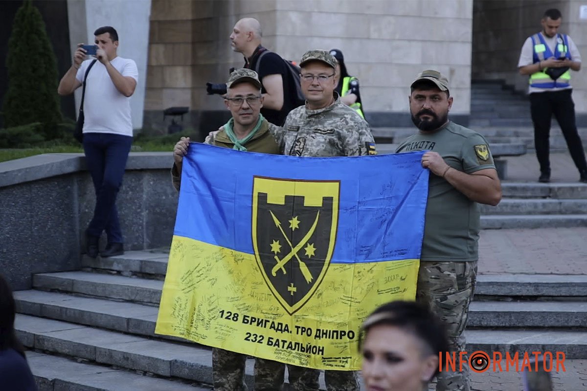 Ініціаторами встановлення інсталяції були бійці 128-ої бригади ТРО Дніпра.