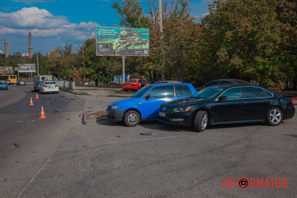 В Днепре на Космической произошла тройная авария: пострадали три человека 4