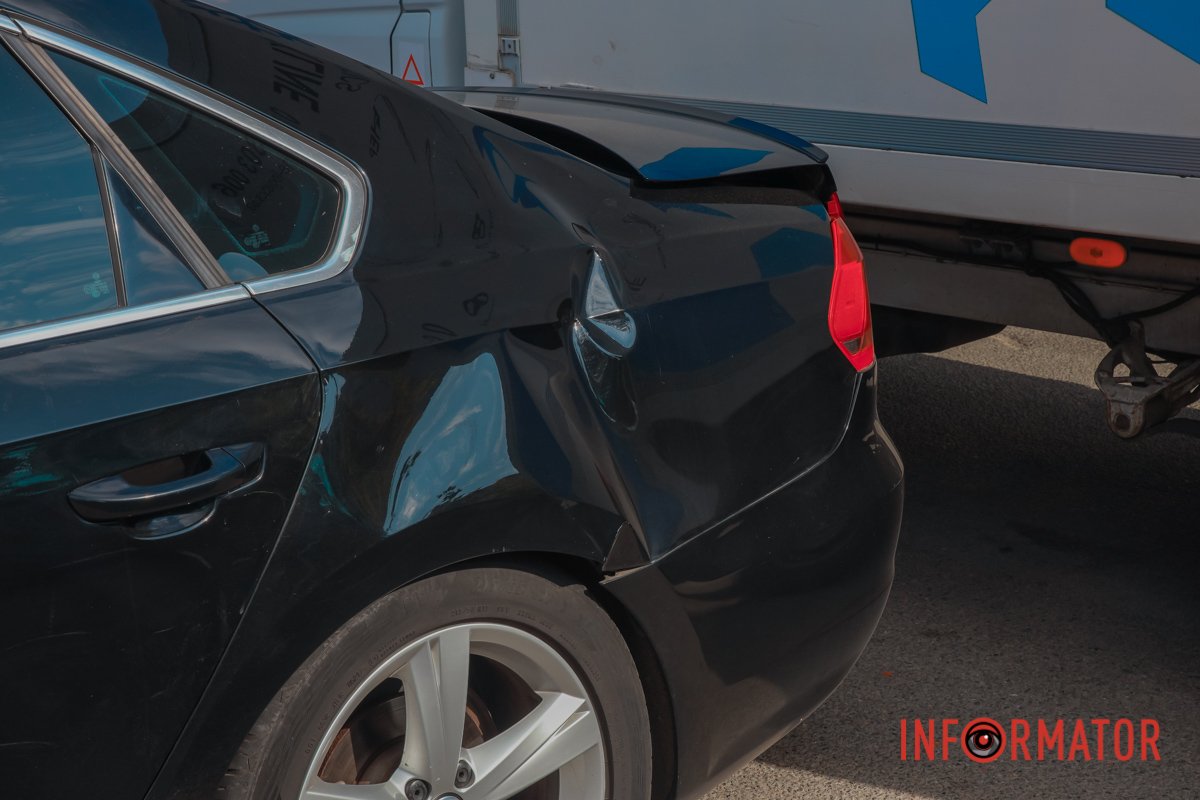 В Днепре на Космической произошла тройная авария: пострадали три человека 9