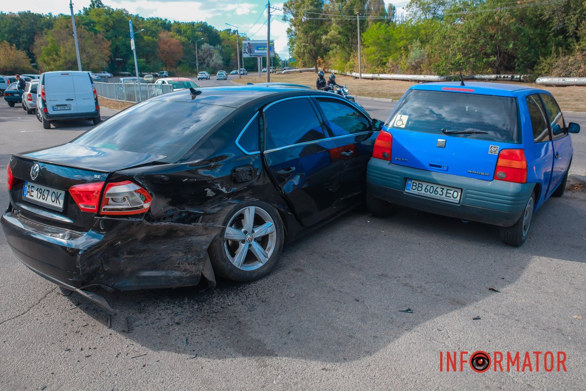 В Днепре на Космической произошла тройная авария: пострадали три человека 1