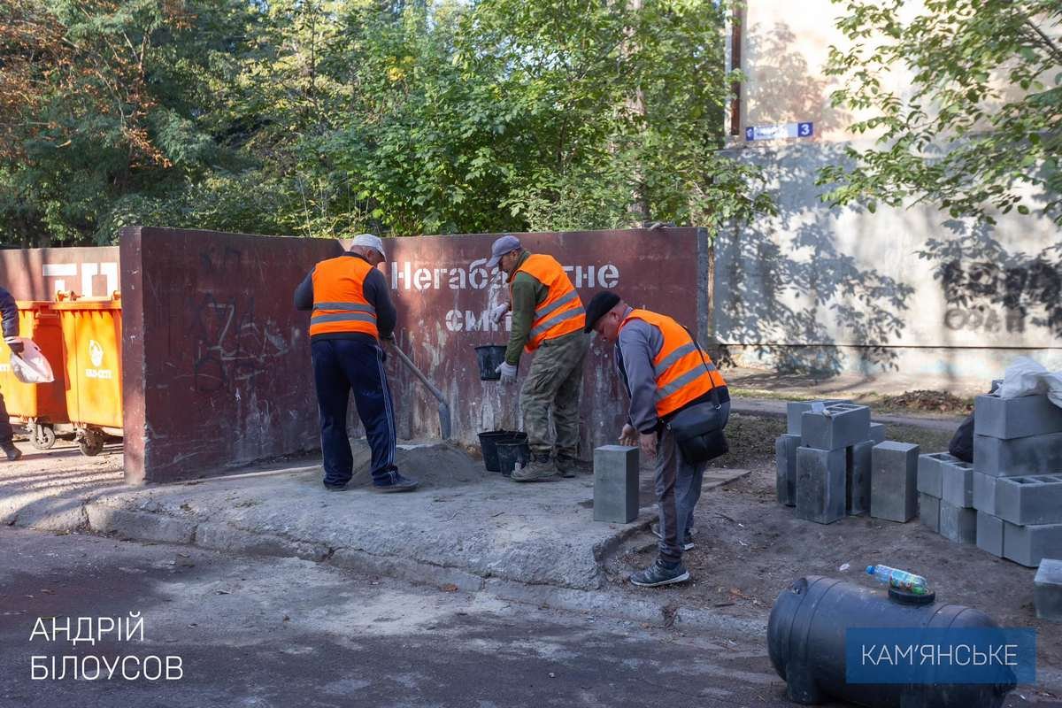 Обустраивают точки сбора ТБО Обустраивают точки сбора ТБО