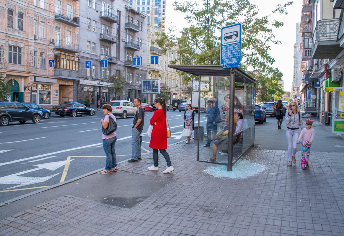 Пересечение улиц Большой Васильковской и Саксаганского