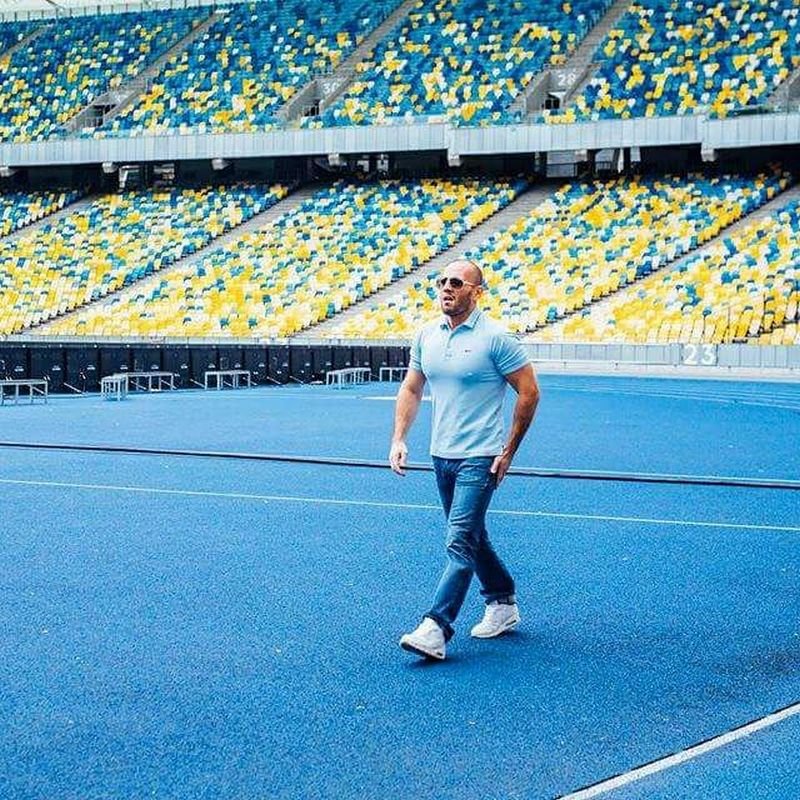 Молодого человека действительно легко спутать со Стэтхэмом