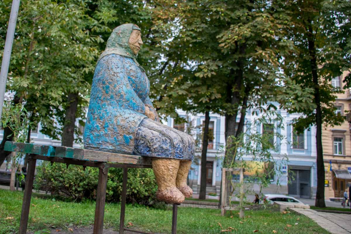 Несмотря на происшествие, скульптура остается украшением парка