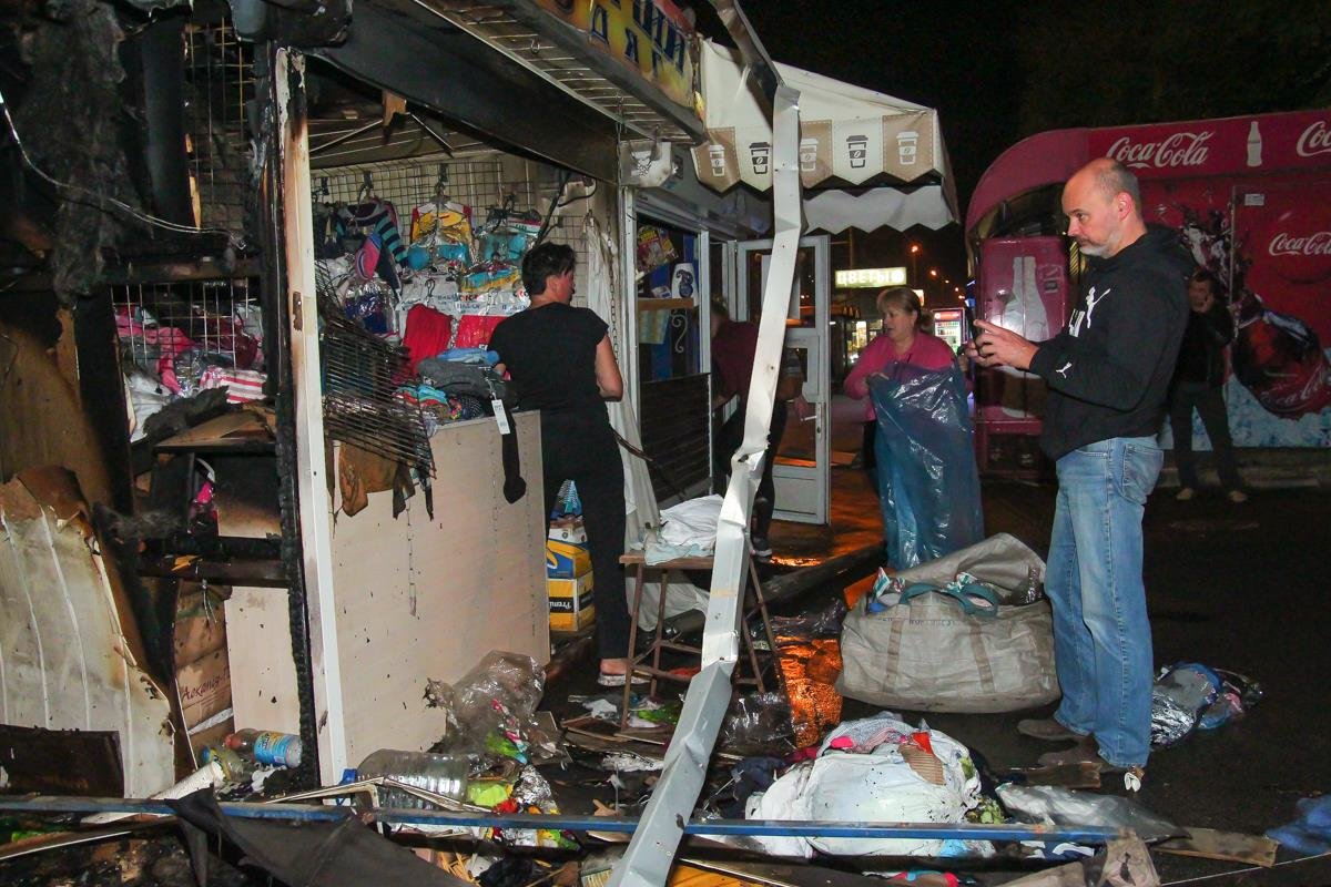 Владелицы соседних киосков возмущены