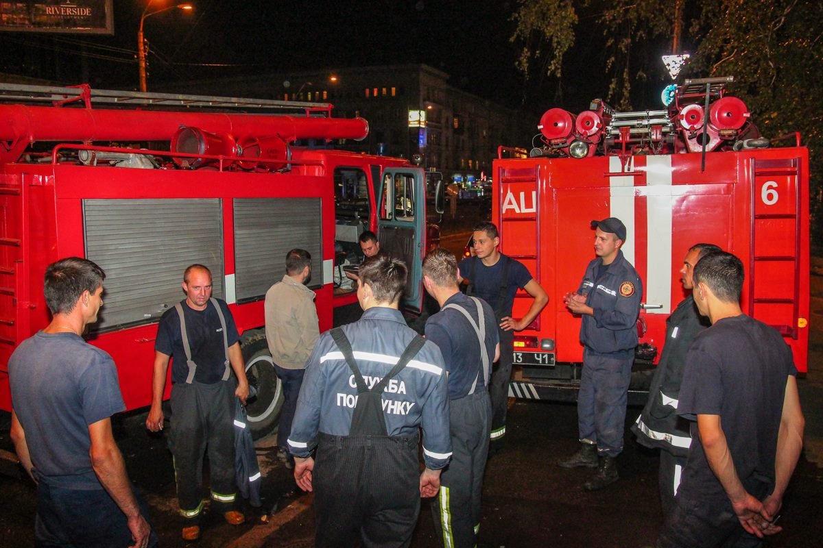 На месте пожара работали сотрудники ГСЧС