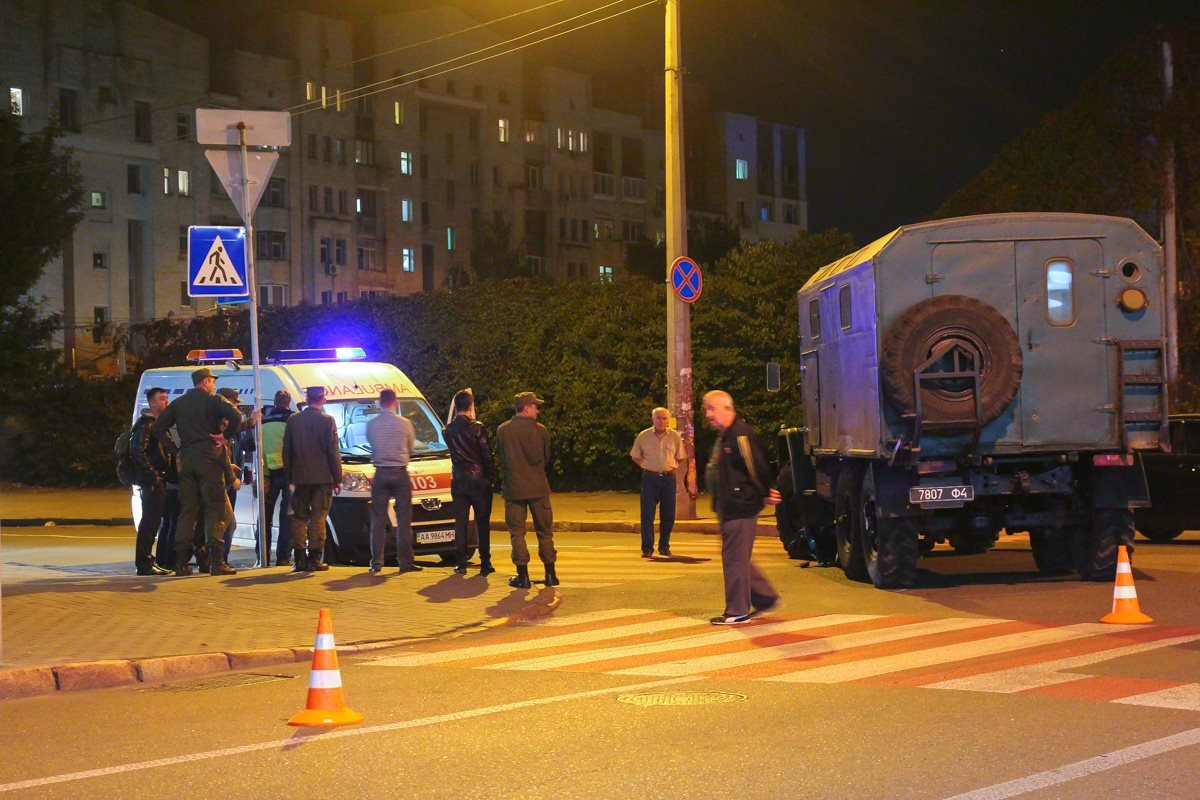 На место ДТП приехала скорая и полиция